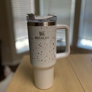 Stanley Speckled Tumbler with Handle
